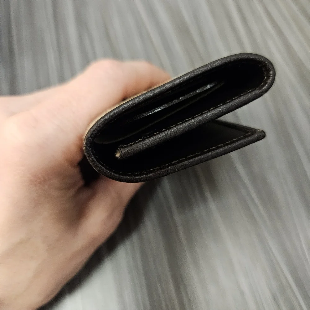 NIB Vintage Gucci Original GG Key Wallet In Beige - Picture 5 of 16